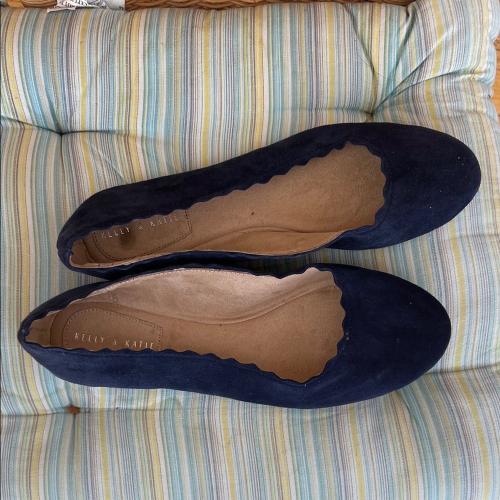 Kelly & Katie Dark Blue Scalloped Flats